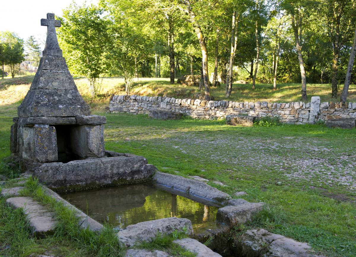 Fontaine de Cornuéjouls, Lapanouse ©Florent DELTORT